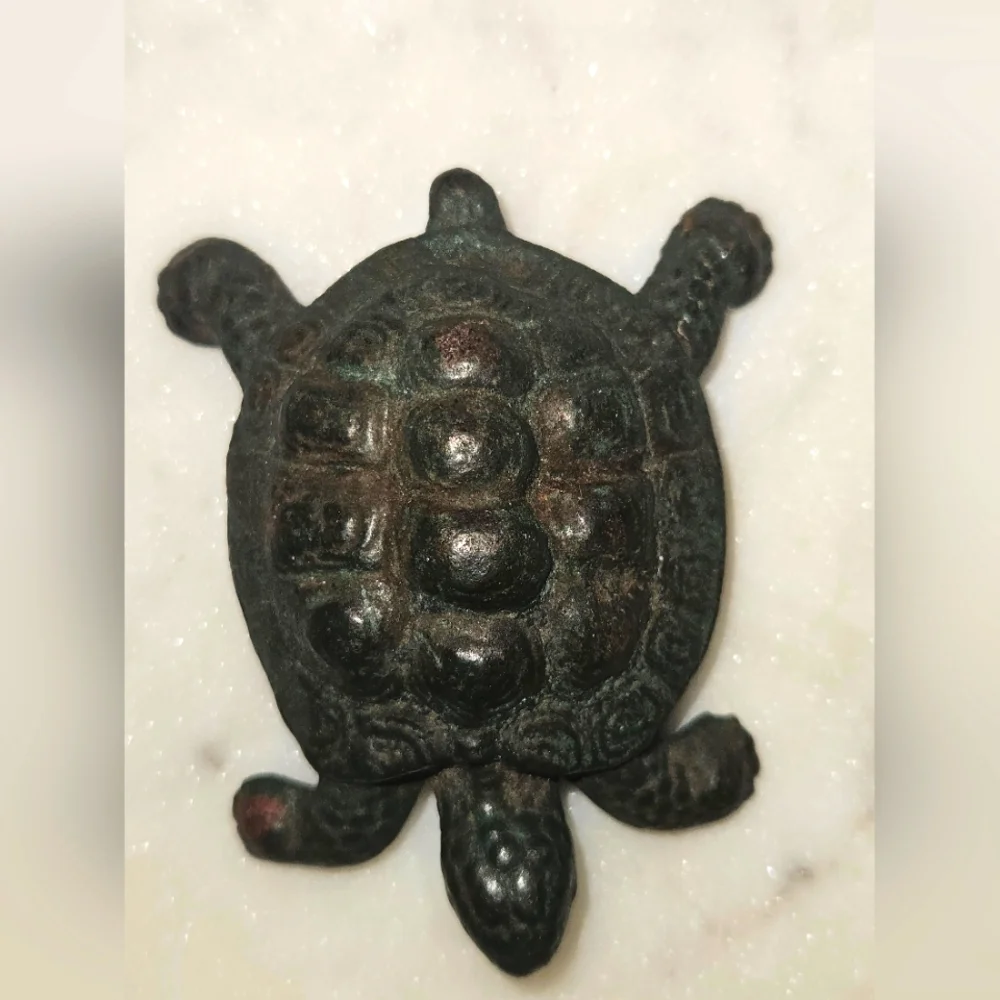 Iron Turtle Niagra Furnace Solid Beautiful! Beach Nautical Home Decor Vintage! - Picture 1 of 5